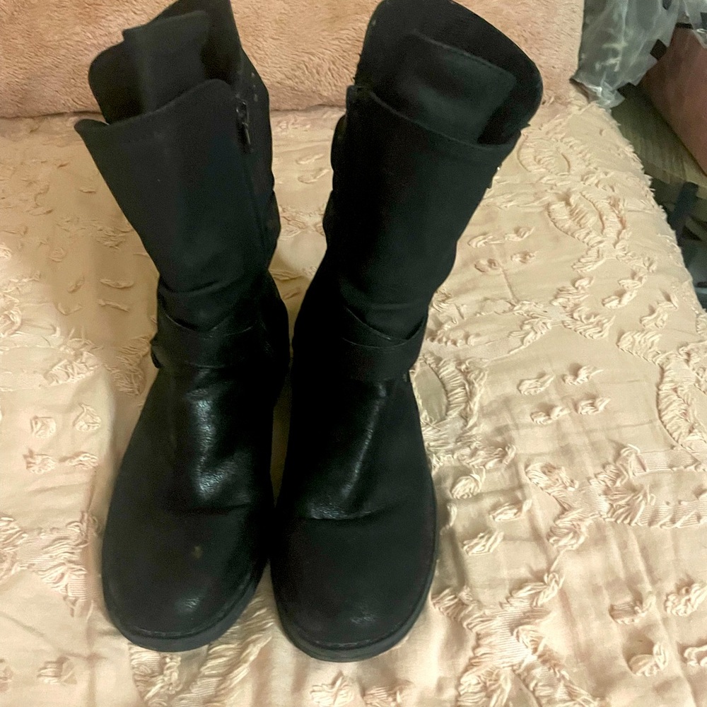 Black Boots